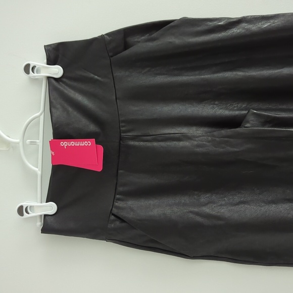 Faux leather wide leg pants - Picture 2 of 6